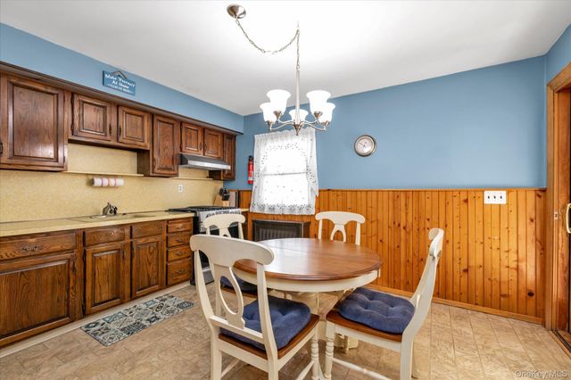 87-49 110th Street, Richmond Hill, NY 11418