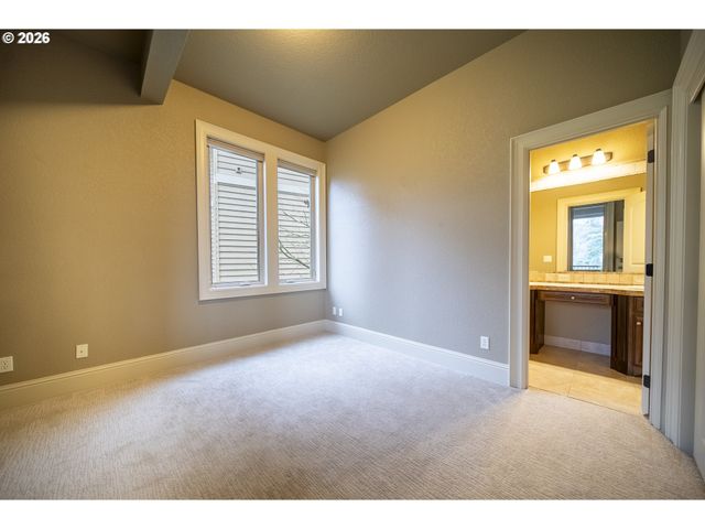 4640 Se HONORS Dr, Gresham, OR 97080