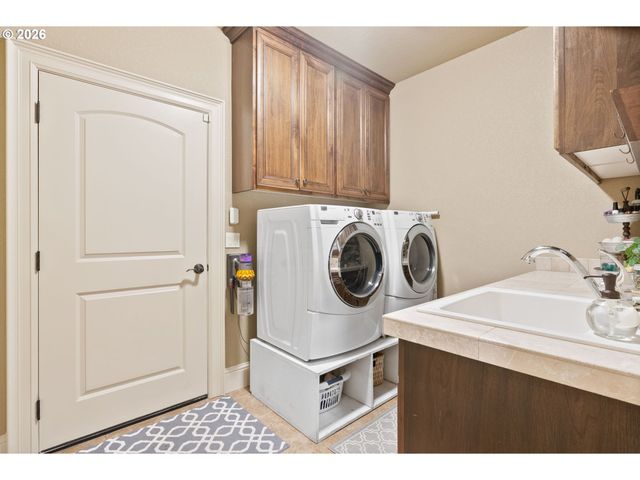 4640 Se HONORS Dr, Gresham, OR 97080