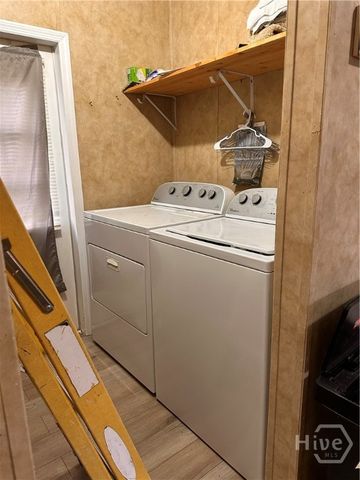 219 & 221 John Carter Road, Bloomingdale, GA 31302
