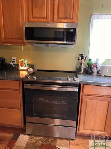 219 & 221 John Carter Road, Bloomingdale, GA 31302