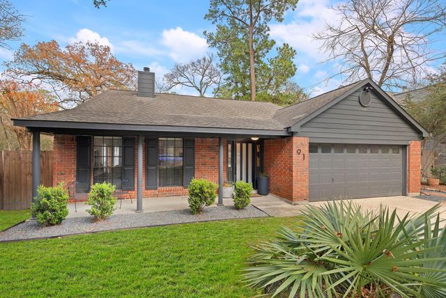 91 N Pathfinders Circle, The Woodlands, TX 77381