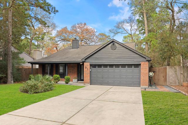 91 N Pathfinders Circle, The Woodlands, TX 77381