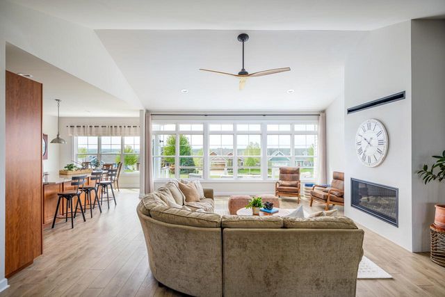 550 Ridgeview COURT, Lake Geneva, WI 53147