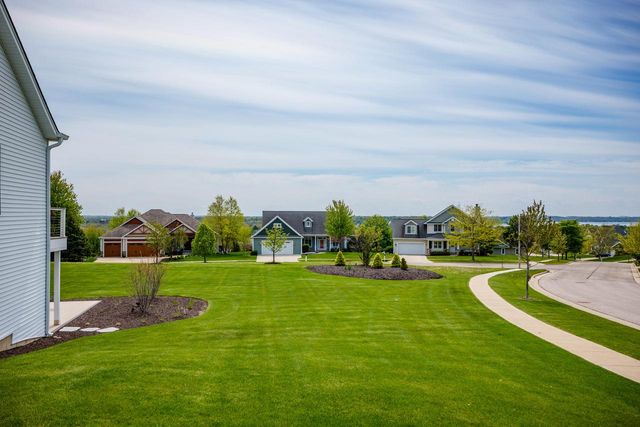 550 Ridgeview COURT, Lake Geneva, WI 53147