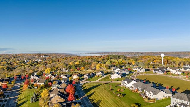 550 Ridgeview COURT, Lake Geneva, WI 53147