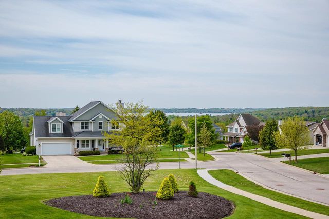 550 Ridgeview COURT, Lake Geneva, WI 53147