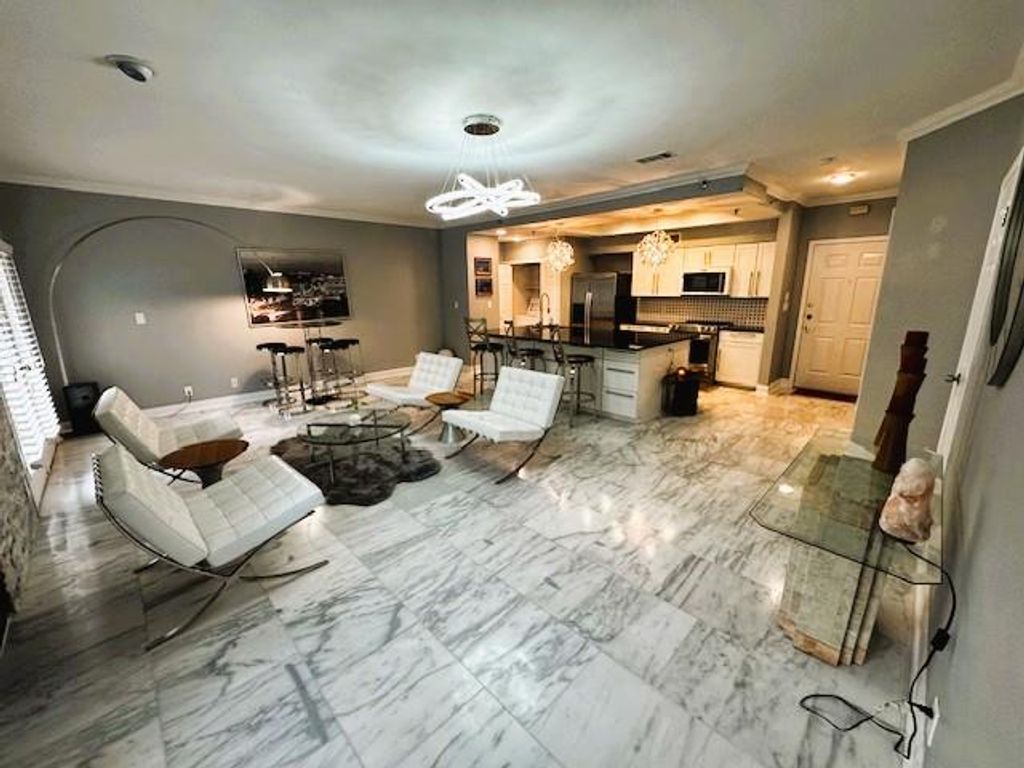 1704 West Ave 103, Austin, TX 78701