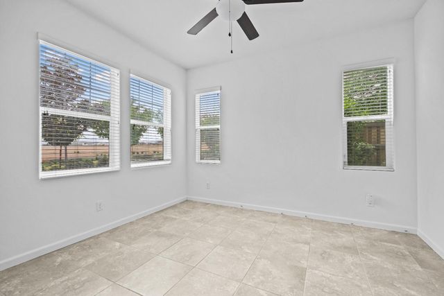 2341 Ellis Town Dr, Tracy, CA 95377