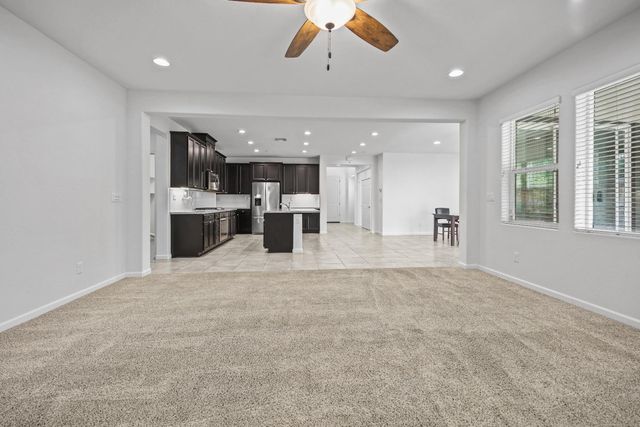 2341 Ellis Town Dr, Tracy, CA 95377