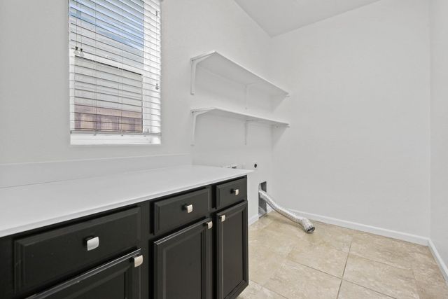 2341 Ellis Town Dr, Tracy, CA 95377