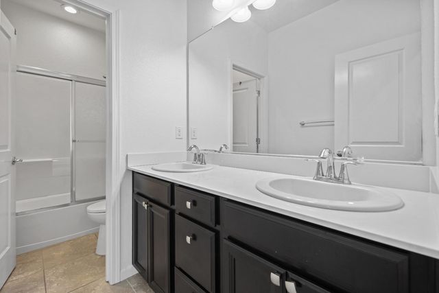 2341 Ellis Town Dr, Tracy, CA 95377