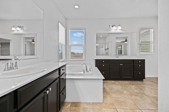 2341 Ellis Town Dr, Tracy, CA 95377