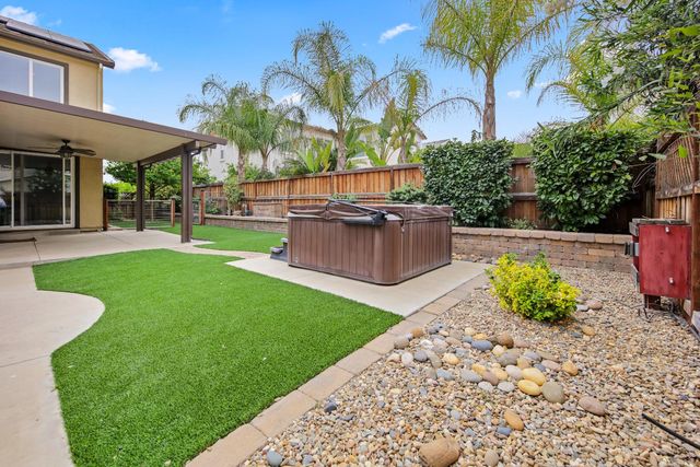 2341 Ellis Town Dr, Tracy, CA 95377