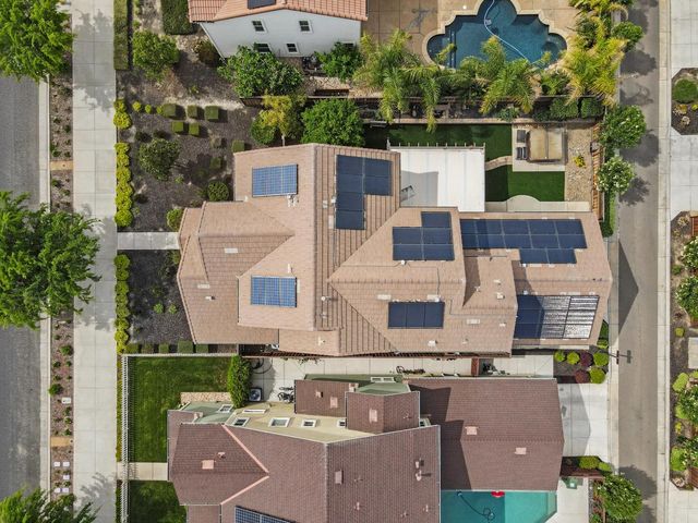 2341 Ellis Town Dr, Tracy, CA 95377