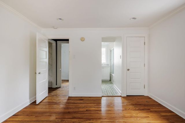 2104 De Verne ST, Austin, TX 78704