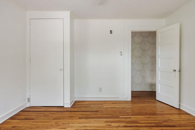 2104 De Verne ST, Austin, TX 78704