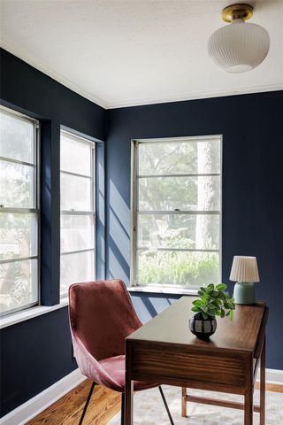 2104 De Verne ST, Austin, TX 78704