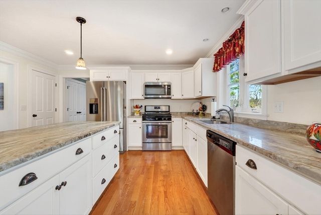 338 Cow Pond Brook Rd, Groton, MA 01450