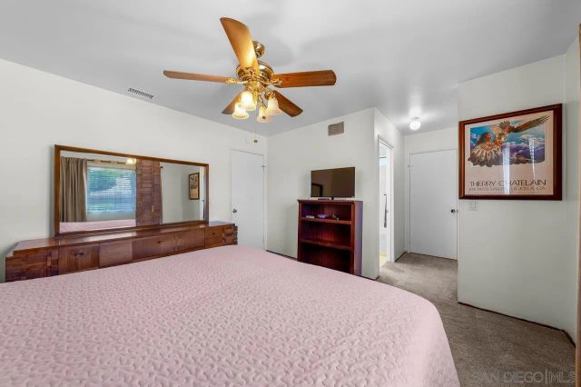 9214 Via De Cristina, Santee, CA 92071