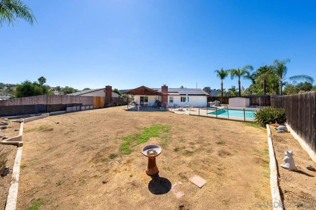 9214 Via De Cristina, Santee, CA 92071