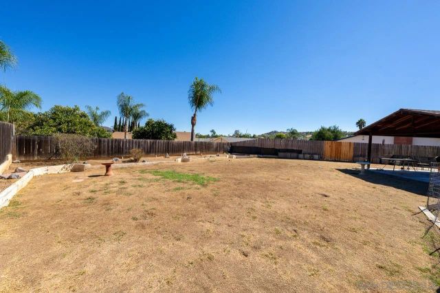 9214 Via De Cristina, Santee, CA 92071