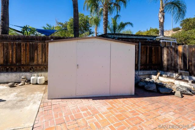 9214 Via De Cristina, Santee, CA 92071
