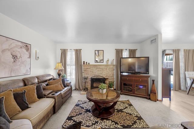 9214 Via De Cristina, Santee, CA 92071