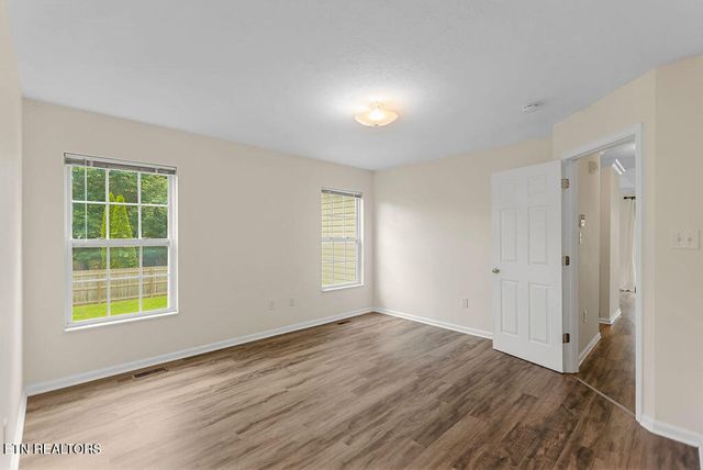 1213 Vale View Rd, Knoxville, TN 37922