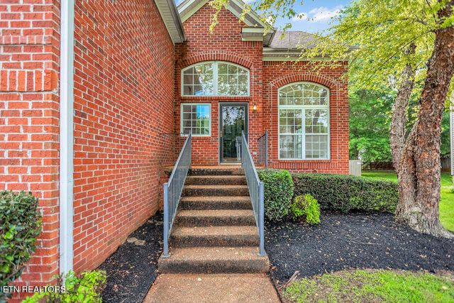 1213 Vale View Rd, Knoxville, TN 37922