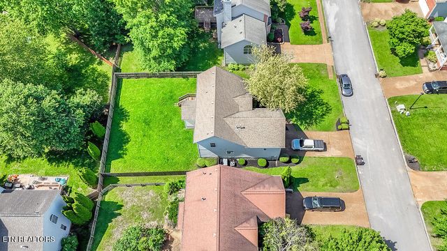 1213 Vale View Rd, Knoxville, TN 37922