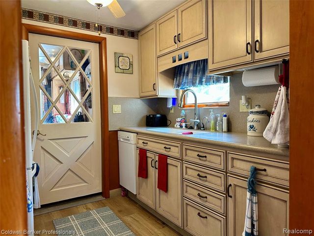7351 Chain Lake Drive, South Branch, MI 48761