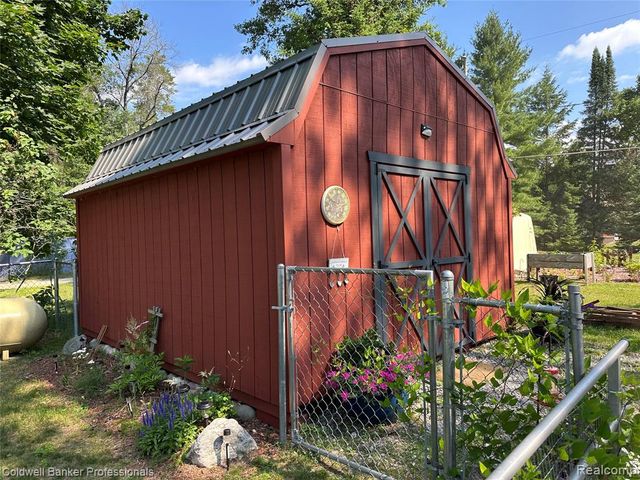 7351 Chain Lake Drive, South Branch, MI 48761