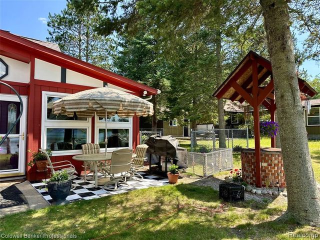 7351 Chain Lake Drive, South Branch, MI 48761