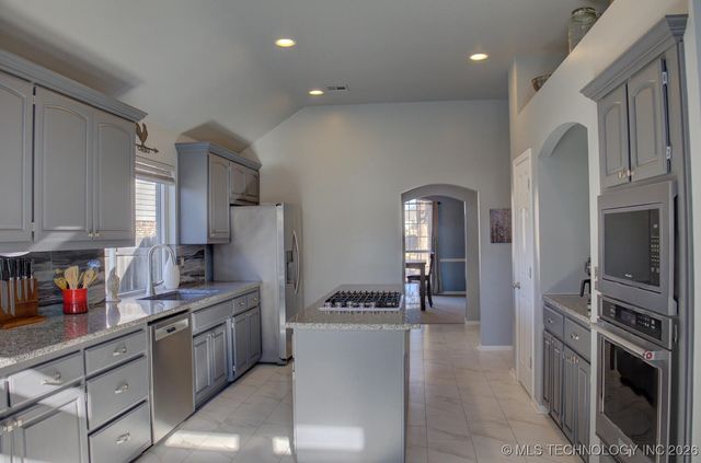 4313 W Detroit Place, Broken Arrow, OK 74012