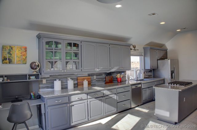 4313 W Detroit Place, Broken Arrow, OK 74012