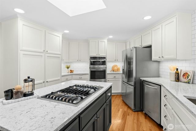 14330 172nd Avenue NE, Redmond, WA 98052