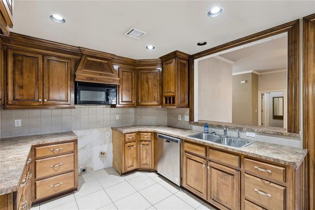 920 SW 38th Street, Moore, OK 73160