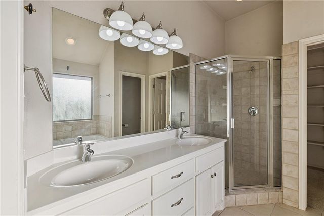 920 SW 38th Street, Moore, OK 73160