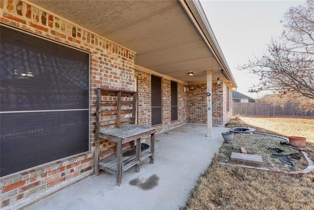 920 SW 38th Street, Moore, OK 73160