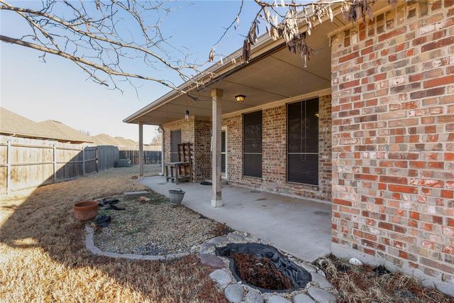 920 SW 38th Street, Moore, OK 73160