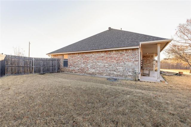 920 SW 38th Street, Moore, OK 73160