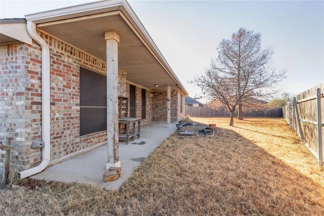 920 SW 38th Street, Moore, OK 73160