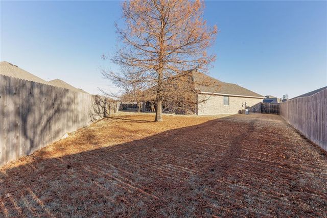 920 SW 38th Street, Moore, OK 73160