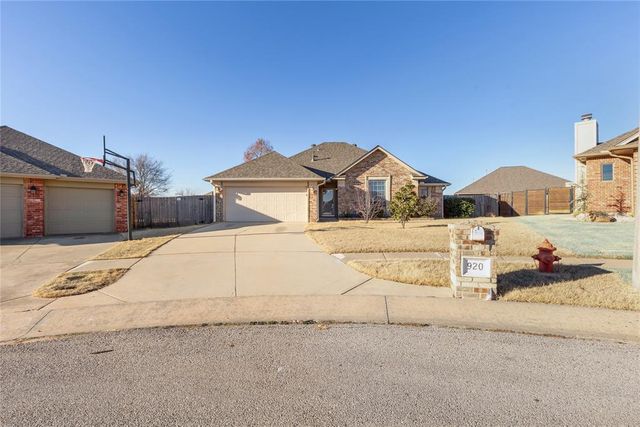 920 SW 38th Street, Moore, OK 73160