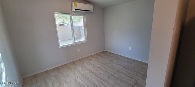 260 E Pastime Road, Tucson, AZ 85705