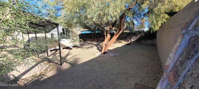 260 E Pastime Road, Tucson, AZ 85705