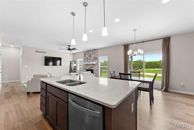 22763 Hudson Hills, Warrenton, MO 63383