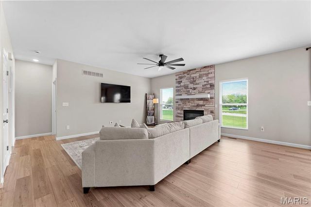 22763 Hudson Hills, Warrenton, MO 63383