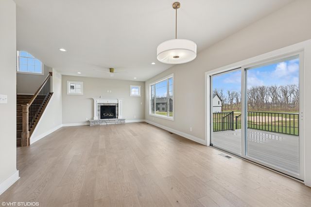 2903 Whispering Brook Lane, Valparaiso, IN 46385